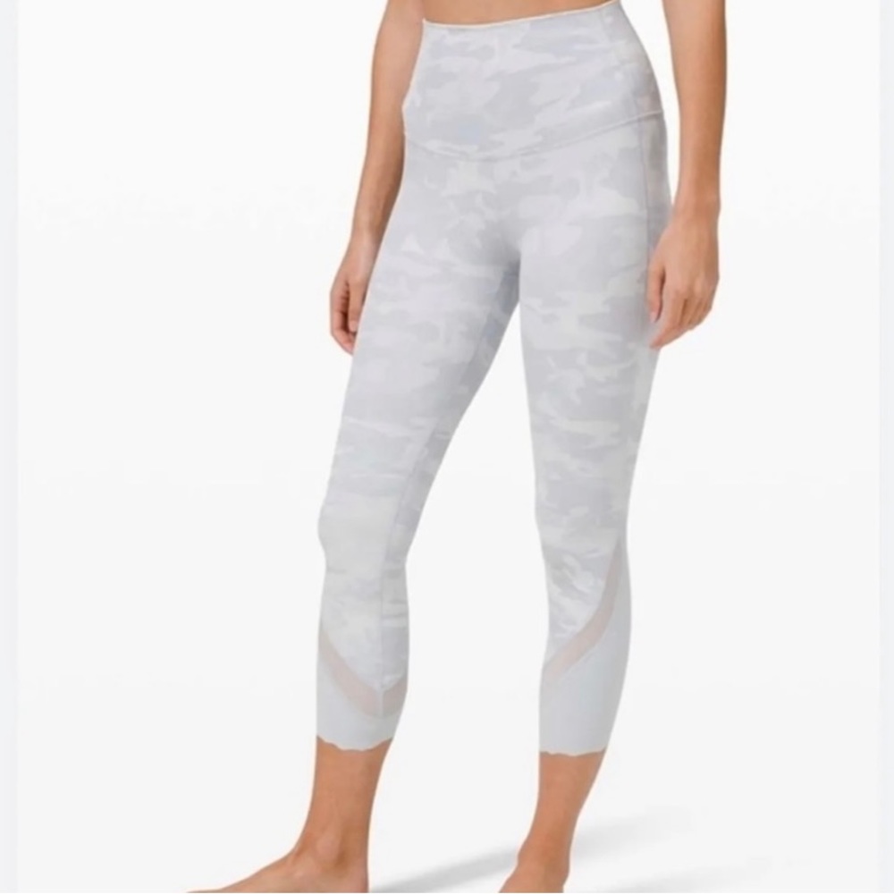 Lululemon cropped Grey Camo Leggings 6